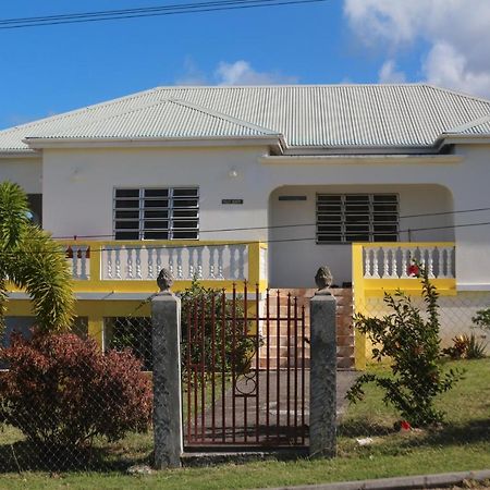 Villa Benito Nevis Bagian luar foto
